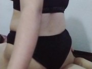 ME COJO A UNA VECINA RECIEN DIVORCIADA 2/16