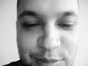 Am sunat la fete sa-le anunt ca nu vine Mos Craciun la ele.