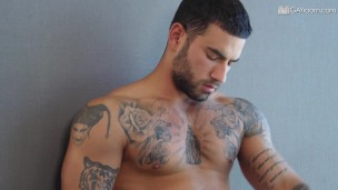 Vadim Black Entices His Straight Friend With His Huge Cock After Skateboarding