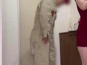 宅配便の配達員にエロい目で見つめられた変態巨乳M熟女がいきなりオーガズム♥潮吹き我慢できずに下着姿で垂れ流し❤日本人/巨乳/美人/パイパン/潮吹き/流出・ナンパ・個人撮影 6/16