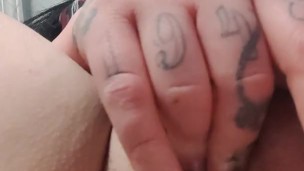 Extremely wet pussy sounds!