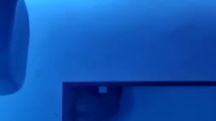 En el espejo con mi hermanastra latina