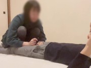 【個人撮影】素人カップル スマホ弄りしてる彼を襲ってみた 口内射精 手コキ フェラ Japanese Hentai Blowjob Cum In Mouth Amateur Couple 3/16