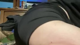 Thick white boy twerks his fat ass in tiny shorts and teases his bussy