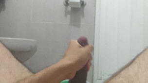 MUCHO SEMEN CALIENTE Y CUERPO VELLUDO