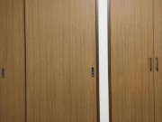 日本人美女が露出度の高い服を着てオナニー 12/16