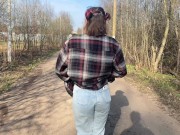 Милый секс на природе с красивой девушкой 2/16