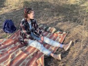 Милый секс на природе с красивой девушкой 3/16