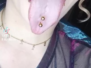 Showing off my tongue tricks with my big long tongue