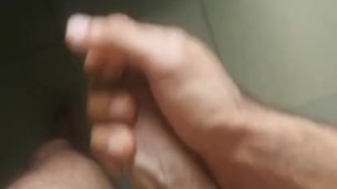 Pinche Méxicano guerrero afila su espada caliente ⚔️