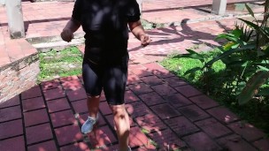 MI ENTRENADOR ME DA LA PROTEINA DE SU VERGA Y ME LA ECHA EN LAS TETAS-highlight