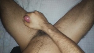 Mira como el puto rockero se masturba y se corre - 🔥💦