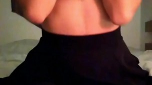 Zorrita se graba mientras se toca