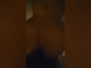 Beurette à gros cul me vide les couilles
