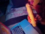 Milf très chaude qui fait bander un internaute !! 11/16