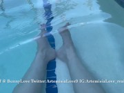 Artemisia Love POV feet fetish in the pool OF@BunnyLove Twitter:ArtemisiaLove9 IG:ArtemisiaLove_real 12/16