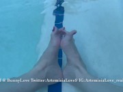 Artemisia Love POV feet fetish in the pool OF@BunnyLove Twitter:ArtemisiaLove9 IG:ArtemisiaLove_real 6/16