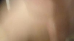 A escondidas de mis padres me masturbo y eyaculo