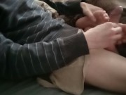 Polskie Porno Wielki spust na stopy spiacej Belli 12/16