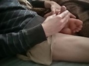 Polskie Porno Wielki spust na stopy spiacej Belli 4/16