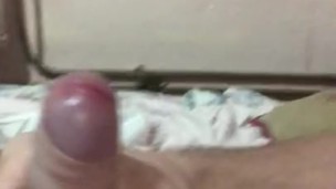 I make an handjob on my big dick
