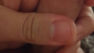 Masturbandome entre sabanas