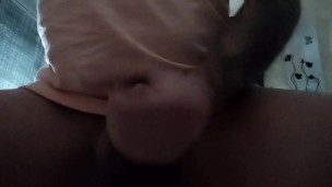 Masturbandome recien levantado