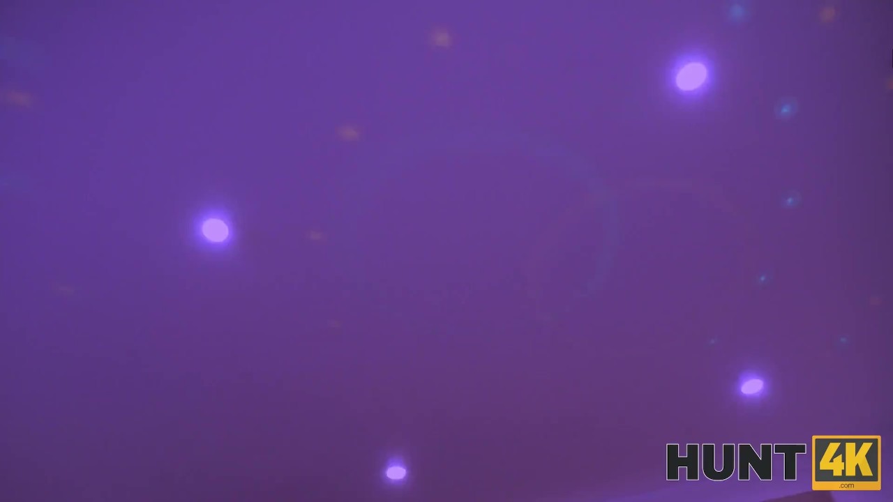 HUNT4K. Perfect Way to Seduce Her - Iris Bloom