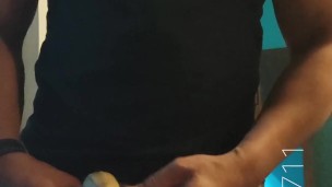 Isinukat lang ang titi sa saging napajakol tuloy💦💦💦