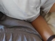 Dejo que me haga el mejor oral, se me pone super duro y me corro en su boca 13/16