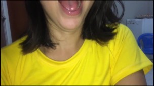 Enseñandole las tareas a mi vecina