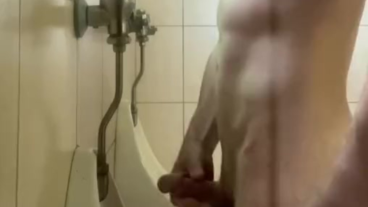 Public urinal jerkoff CUMshots at the beach - RedTube
