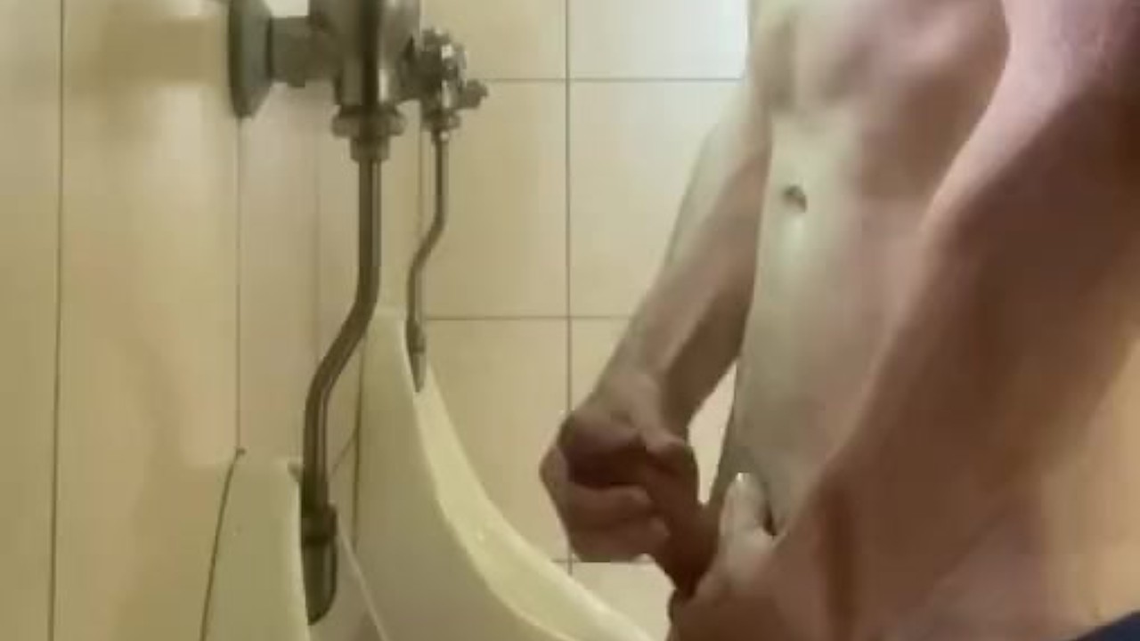 Public urinal jerkoff CUMshots at the beach - RedTube