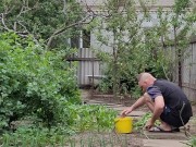 Garden chores 13/16