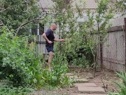 Garden chores 9/16