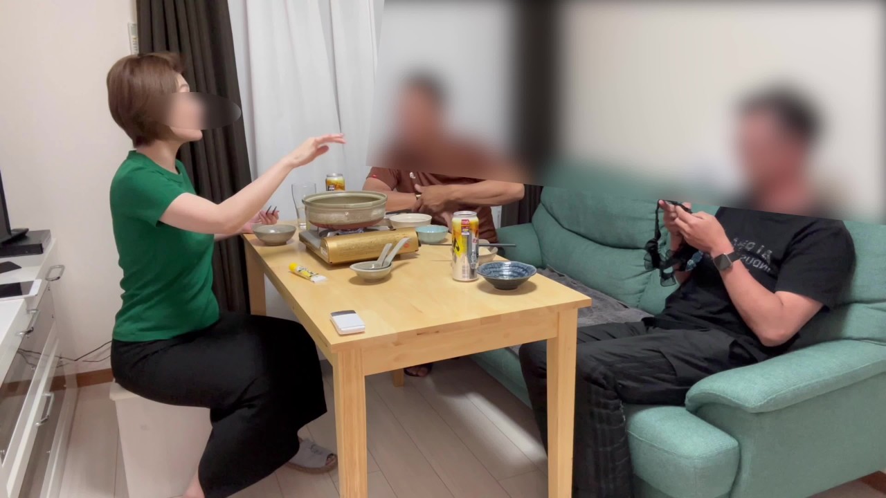 「初複数プレイ」彼の後輩君が食事に来てノーブラで対応したら後輩君とエッチな流れに❤寝取られちゃった❤爆笑も「前編です」 NTR/日本人/熟女/巨乳/パイパン/無修正/潮吹き/変態/中出し/人妻/浮気 - Darmowe seks wideo - RedTube
