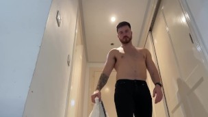 Macrophilia - tiny kept guessing - worship? Crush? Vore?