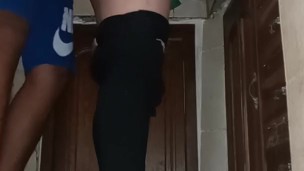 Sirvienta follada cuando lava los platos part 4