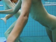 Their shared swim radiates beauty and grace 11/16