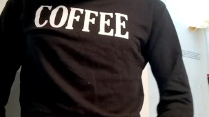 Handjob con un carico enorme (RAGAZZO AMATORIALE)