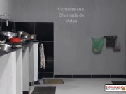 enpregada domestica faz tarefas domesticas di forma sensual contrate essa gostosa 1/16