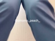 【職場のトイレが使用中でおもらし】#omorashi #peeaccident #desperation wetting #pee desperation 12/16