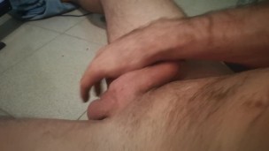 young man milk moan - hombre joven leche gemir