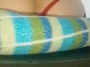 هذا لذيذ ، اترك كل السائل المنوي في مهبلي الصغير / انظر كم هو لذيذ أن تضاجعني💦🥵 10/16