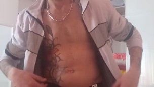SPOGLIARELLO
