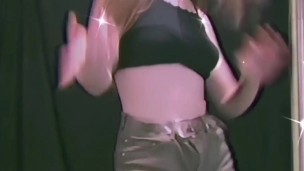 Bailando reguetón sexy