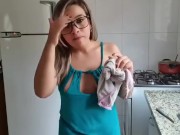 LOIRA GOSTOSA NA COZINHA