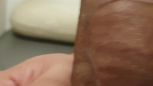 Tocandome en la camilla