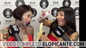 GLORIA NAHIR Y PAO DULZURA COMEN LA BANANA CON CREMA EN EL CUARTO PICANTE