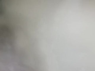 love to play my wet pussy